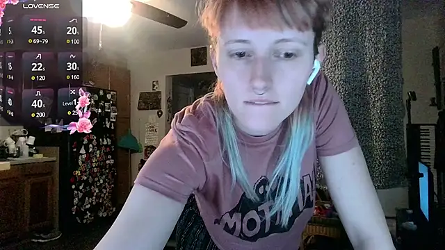 Snapshot of _hellostormy_ chatting on February 11, 10:26 am hellostormy online show from February 11, 10:26 am