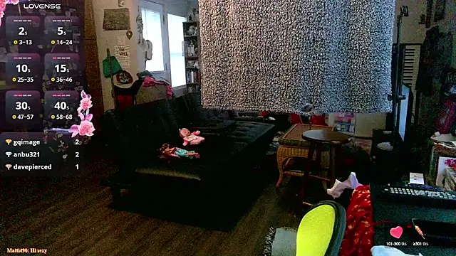 Snapshot of _hellostormy_ chatting on February 13, 1:37 pm hellostormy online show from February 13, 1:37 pm