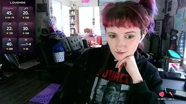 Snapshot of _hellostormy_ chatting on March 3, 2:37 pm hellostormy online show from March 3, 2:37 pm