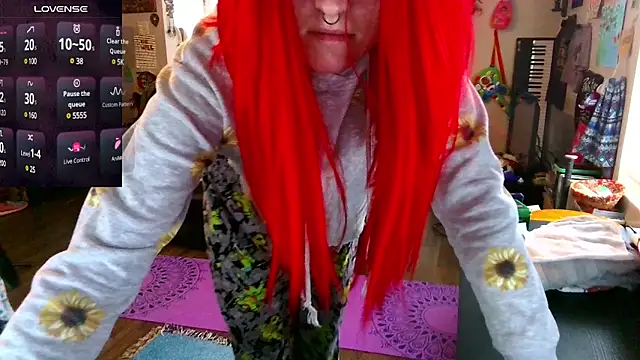 Snapshot of _hellostormy_ chatting on March 16, 4:12 pm hellostormy online show from March 16, 4:12 pm