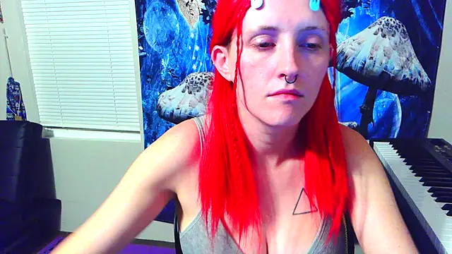 Snapshot of _hellostormy_ chatting on October 3, 4:42 am hellostormy online show from October 3, 4:42 am