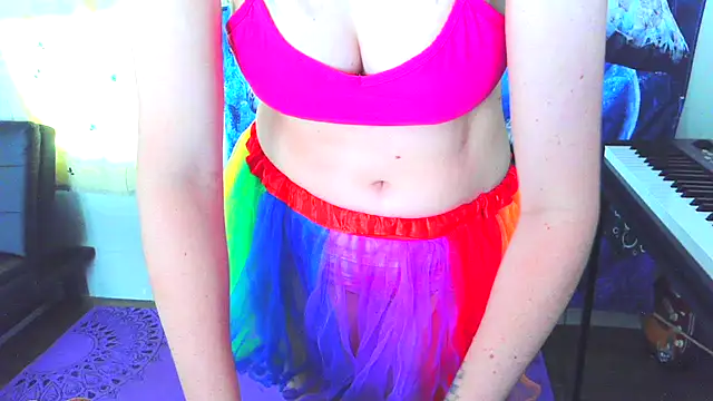 Snapshot of _hellostormy_ chatting on October 3, 4:48 pm hellostormy online show from October 3, 4:48 pm