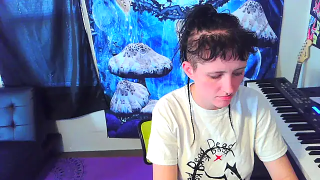 Snapshot of _hellostormy_ chatting on November 3, 3:57 pm hellostormy online show from November 3, 3:57 pm