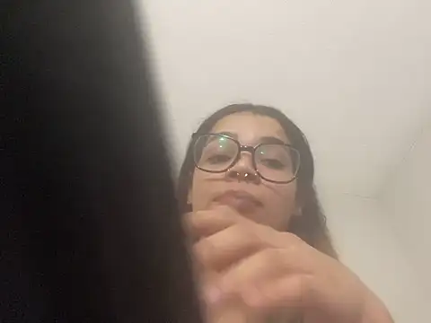 Snapshot of 1prettygem chatting on January 27, 3:37 am 1prettygem online show from January 27, 3:37 am