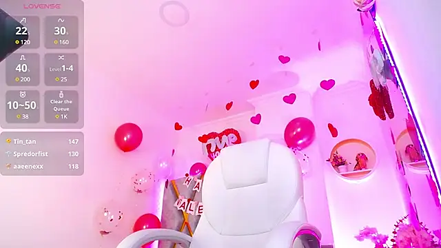 Aurora Brownn online show from February 9, 9:47 am