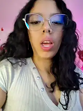 Aurora Brownn online show from February 11, 4:01 am