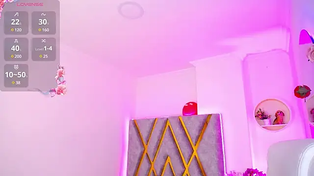 Aurora Brownn online show from March 6, 11:36 am