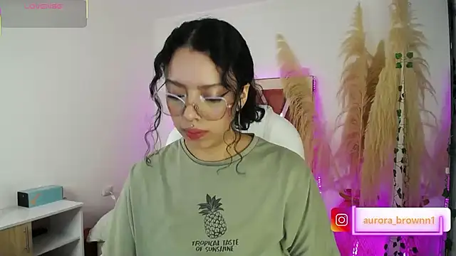 Aurora Brownn online show from September 15, 1:16 am