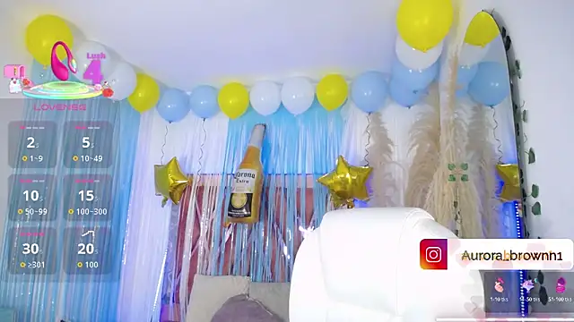 Aurora Brownn online show from September 30, 4:39 am