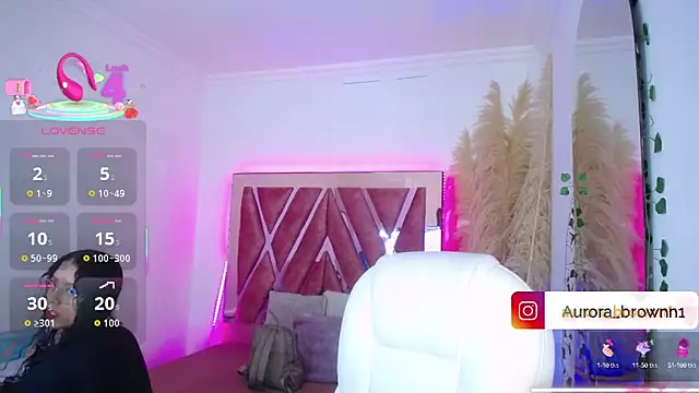 Aurora Brownn online show from October 9, 4:43 am