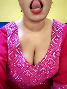 Snapshot of Haniya-143 chatting on September 18, 8:44 pm Haniya-143 online show from September 18, 8:44 pm