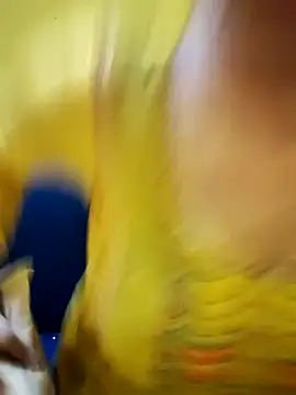 Snapshot of Haniya-143 chatting on October 8, 9:45 pm Haniya-143 online show from October 8, 9:45 pm