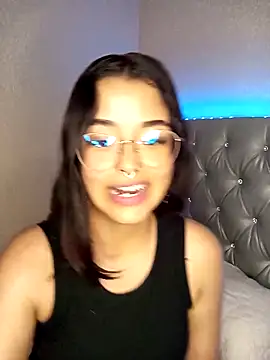 Snapshot of Ariana_Pierce chatting on January 7, 5:33 am Ariana Pierce online show from January 7, 5:33 am