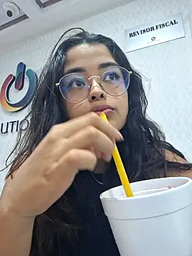 Snapshot of Ariana_Pierce chatting on March 20, 4:07 am Ariana Pierce online show from March 20, 4:07 am