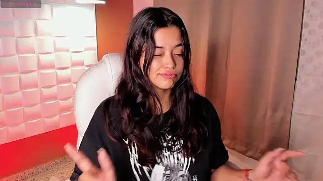 Snapshot of Ariana_Pierce chatting on September 21, 12:40 pm Ariana Pierce online show from September 21, 12:40 pm