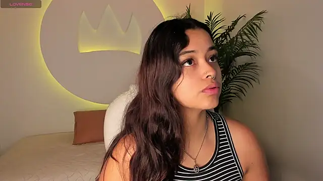 Snapshot of Ariana_Pierce chatting on October 11, 12:26 pm Ariana Pierce online show from October 11, 12:26 pm