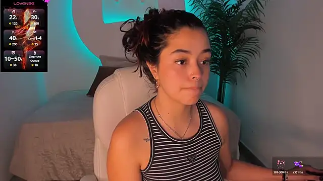 Snapshot of Ariana_Pierce chatting on October 21, 12:50 pm Ariana Pierce online show from October 21, 12:50 pm