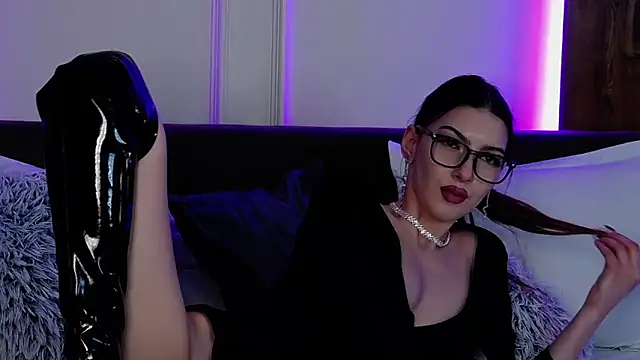 Snapshot of SkylerSpark chatting on March 13, 2:16 am SkylerSpark online show from March 13, 2:16 am