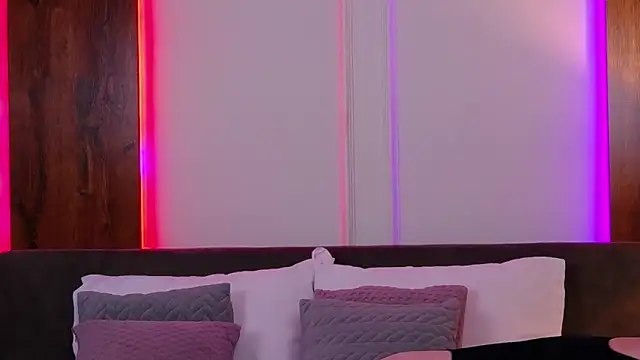 Snapshot of SkylerSpark chatting on September 26, 7:29 pm SkylerSpark online show from September 26, 7:29 pm