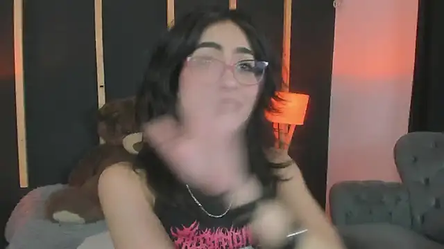 Snapshot of vampy_dolll chatting on December 27, 10:48 pm vampy dolll online show from December 27, 10:48 pm