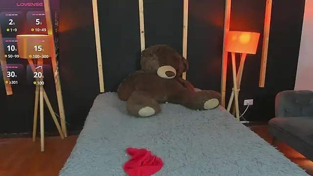 Snapshot of vampy_dolll chatting on January 7, 1:03 pm vampy dolll online show from January 7, 1:03 pm