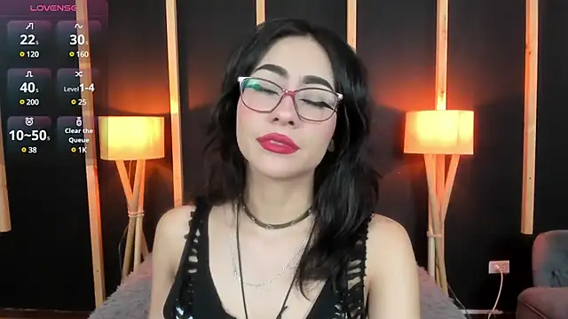 Snapshot of vampy_dolll chatting on January 9, 1:02 pm vampy dolll online show from January 9, 1:02 pm