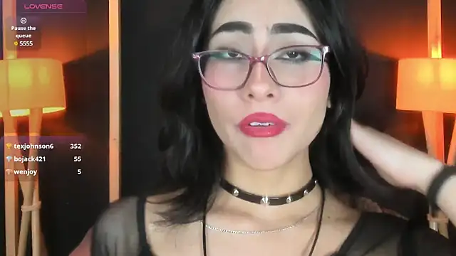 Snapshot of vampy_dolll chatting on January 11, 10:51 pm vampy dolll online show from January 11, 10:51 pm