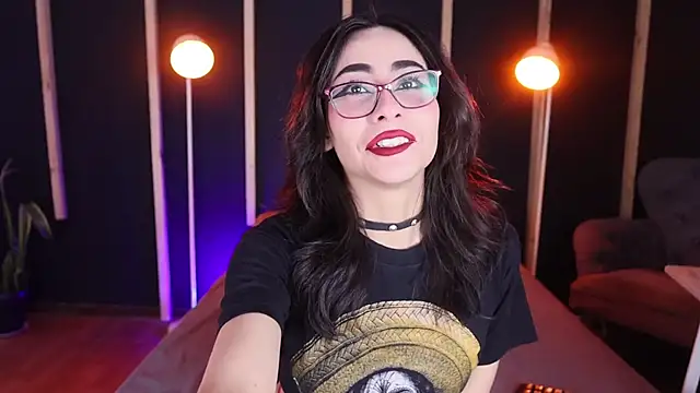 Snapshot of vampy_dolll chatting on February 4, 11:38 pm vampy dolll online show from February 4, 11:38 pm