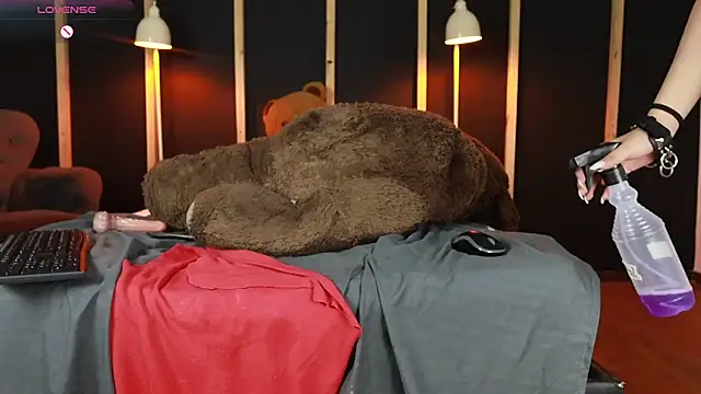 Snapshot of vampy_dolll chatting on February 26, 12:49 am vampy dolll online show from February 26, 12:49 am