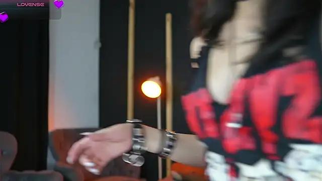 Snapshot of vampy_dolll chatting on March 15, 8:43 pm vampy dolll online show from March 15, 8:43 pm