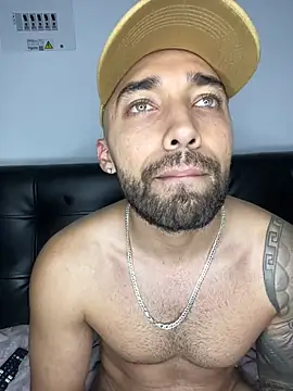 Sweet and caramel online show from February 6, 10:43 pm