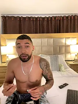 Sweet and caramel online show from November 30, 11:09 pm