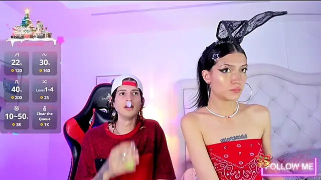 sett and gwen online show from December 18, 11:30 pm