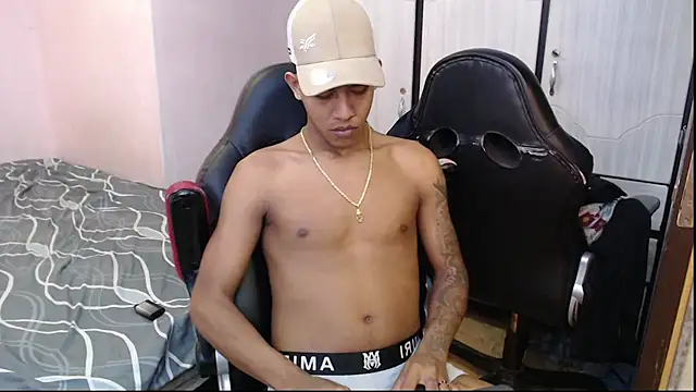 mr stiven  online show from February 2, 9:19 am