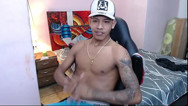 mr stiven  online show from February 5, 8:54 am