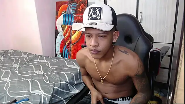 mr stiven  online show from February 7, 8:44 am