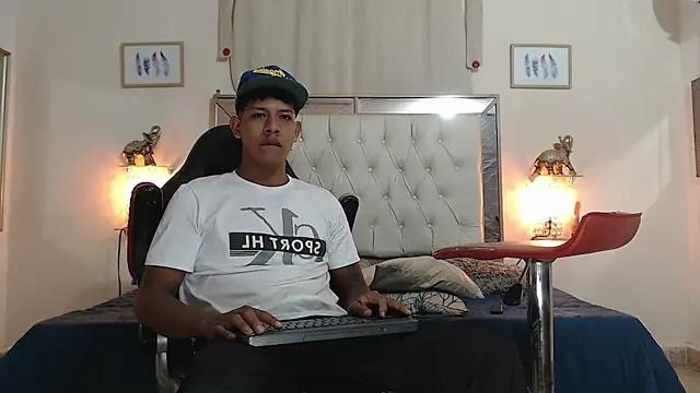 mr stiven  online show from September 10, 2:22 am