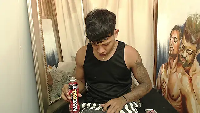 mr stiven  online show from September 18, 2:35 am