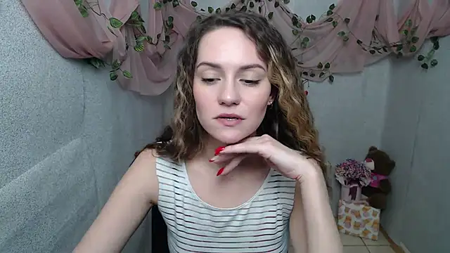 Lina Star S online show from December 26, 10:37 am