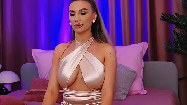 Snapshot of FelyJolie chatting on March 16, 6:44 pm FelyJolie online show from March 16, 6:44 pm