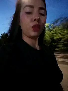 Snapshot of KathaDanger chatting on September 20, 11:06 pm KathaDanger online show from September 20, 11:06 pm