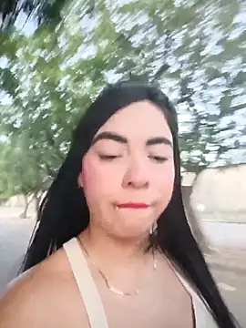 Snapshot of KathaDanger chatting on October 3, 10:40 pm KathaDanger online show from October 3, 10:40 pm