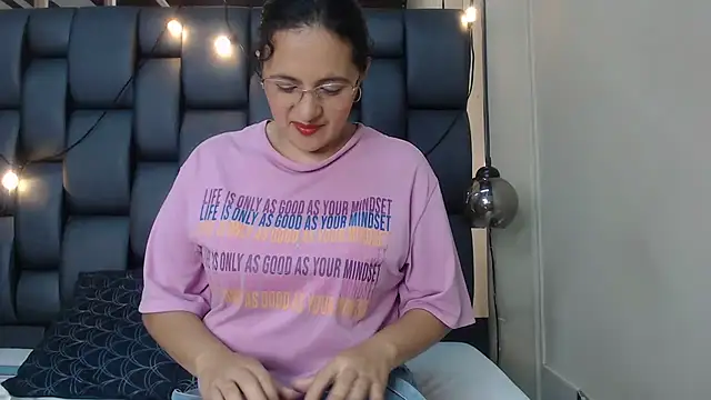 africa holmes online show from March 22, 2:59 am