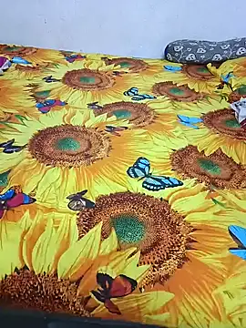 Snapshot of bhavanitelu chatting on December 21, 11:44 am bhavanitelu online show from December 21, 11:44 am