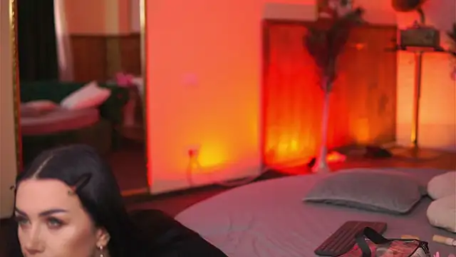 Jenna Day online show from February 17, 6:53 am