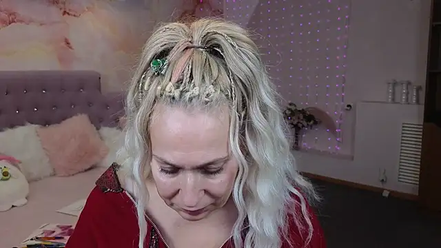 Penelope Pinky online show from January 16, 5:44 pm