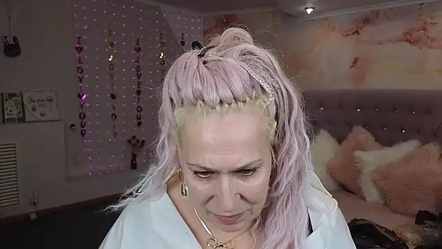 Penelope Pinky online show from March 2, 2:21 pm