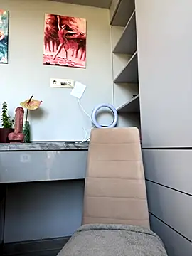 mi michelle online show from September 25, 12:09 pm