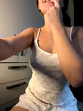 mi michelle online show from November 20, 3:34 pm