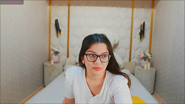 ZarifaBev online show from December 25, 8:39 pm